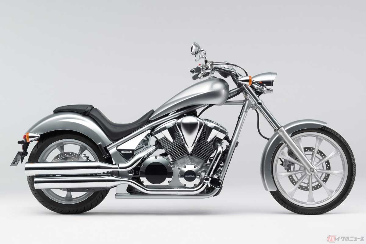 2009年発売のホンダ「VT1300CX」の軸間距離は1805mm