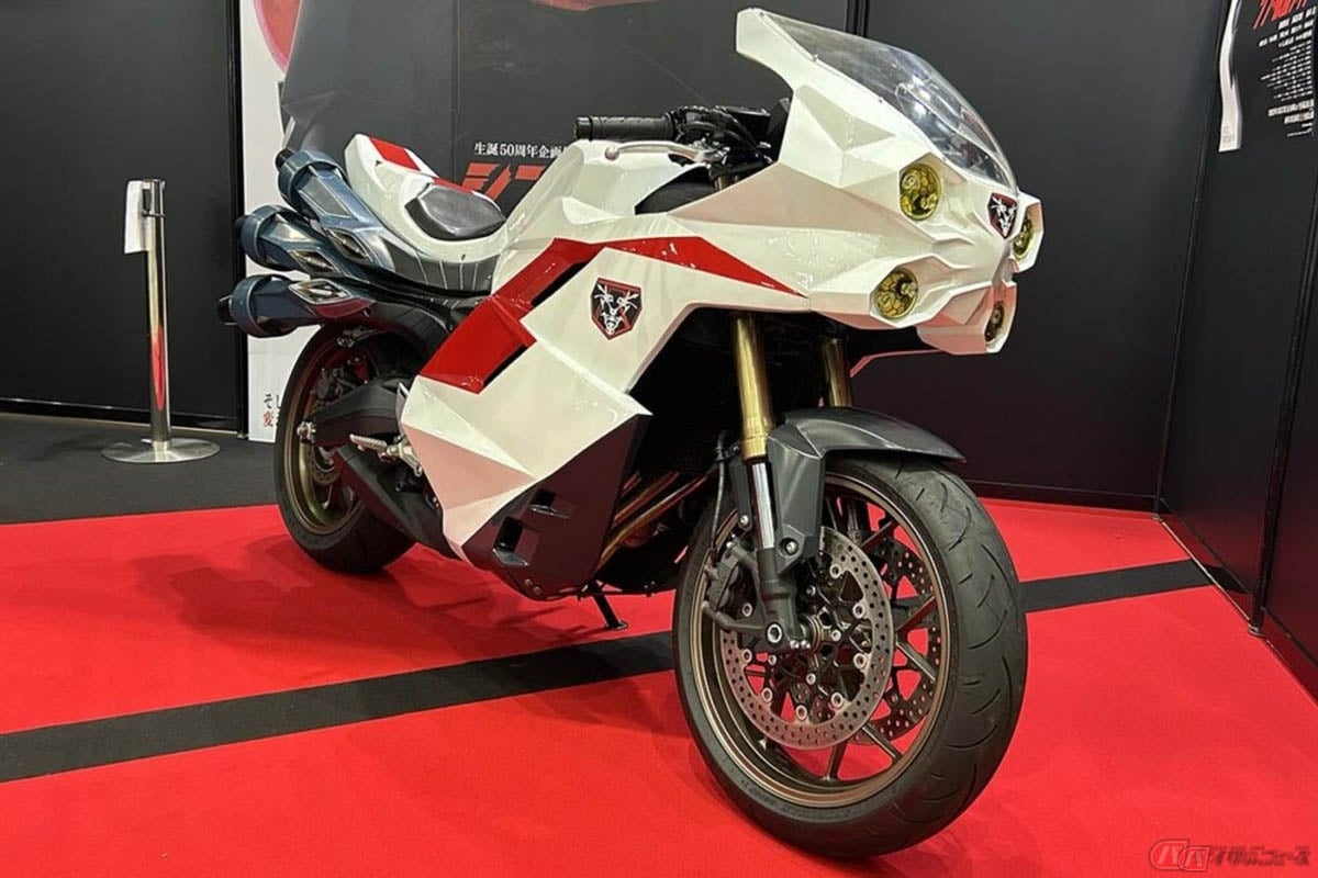 映画「シン・仮面ライダー」に登場するサイクロン号(変形後/ホンダCB650Rベース)