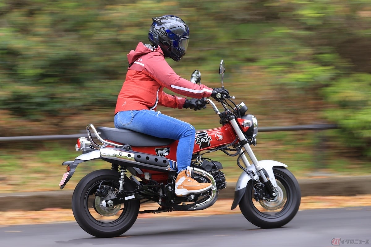 ニーグリップができないバイクは苦手、そんな私の苦手意識を180度と変えてくれたダックス