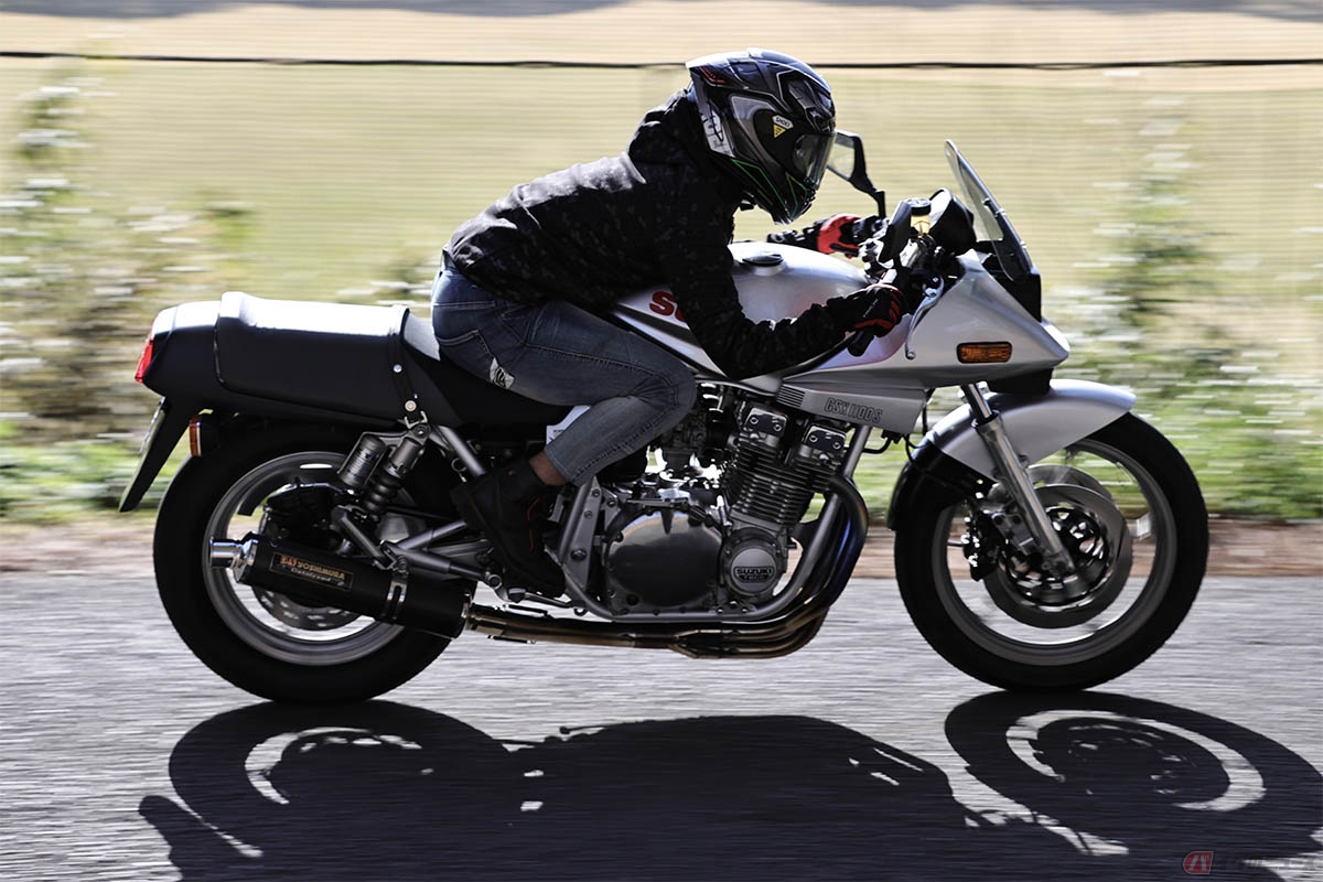 スズキ「GSX1100S KATANA」のパワフルな加速感を楽しみ峠道を疾走する石塚健選手
