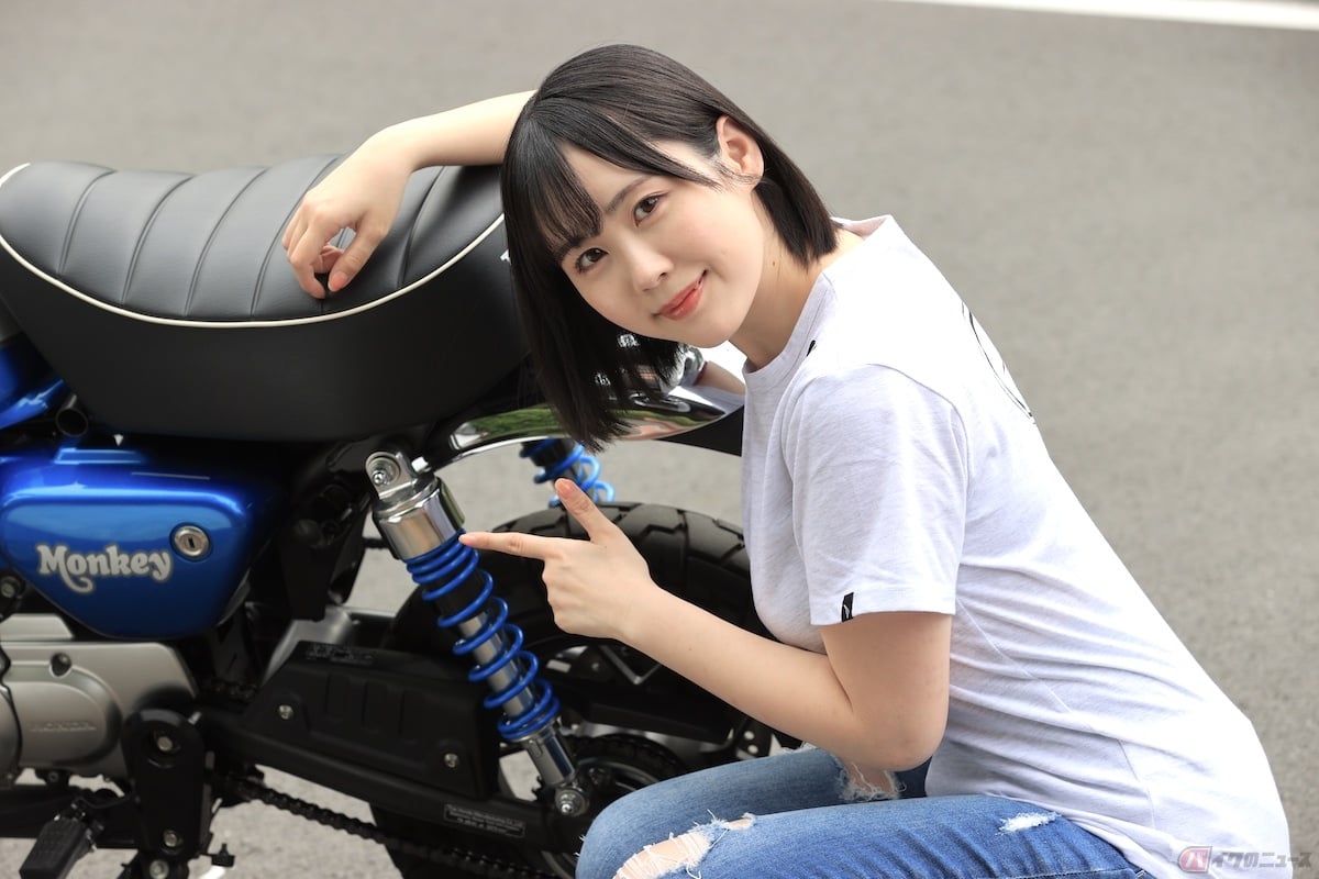 爽やかなブルーのサスペンションもお気に入り