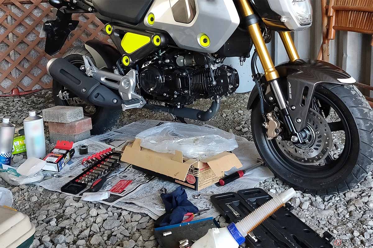 クルマいじりとバイクいじりは多々違う点がある