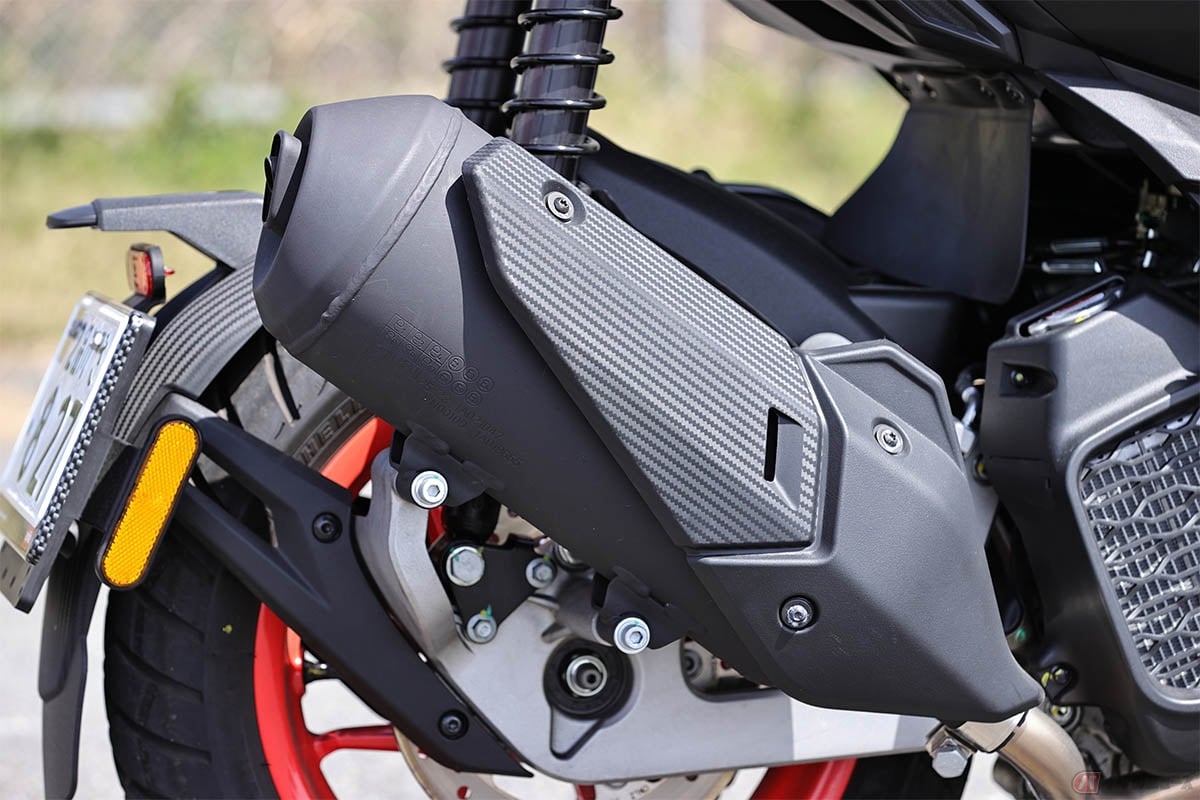 バイクに対して本格的な排ガス規制が日本で導入されたのは2006年