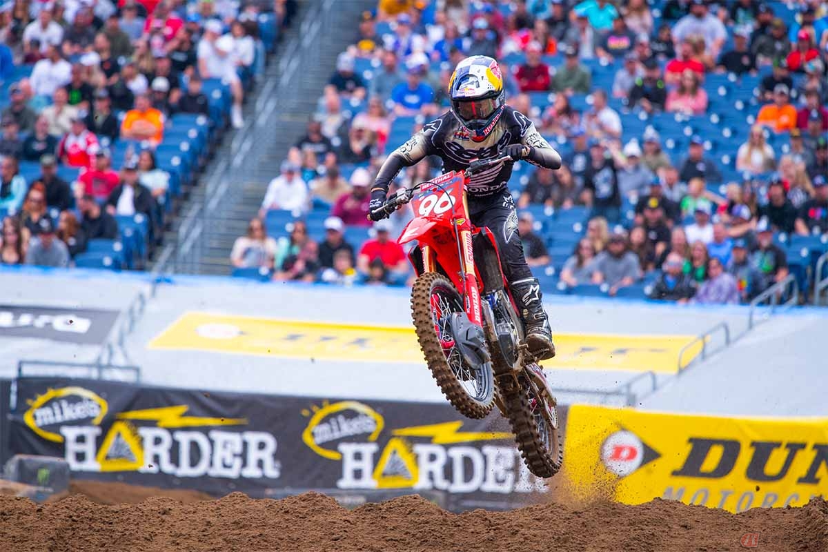 2023 AMAスーパークロス 250SX EASTでシリーズチャンピオンを獲得したハンター・ローレンス選手