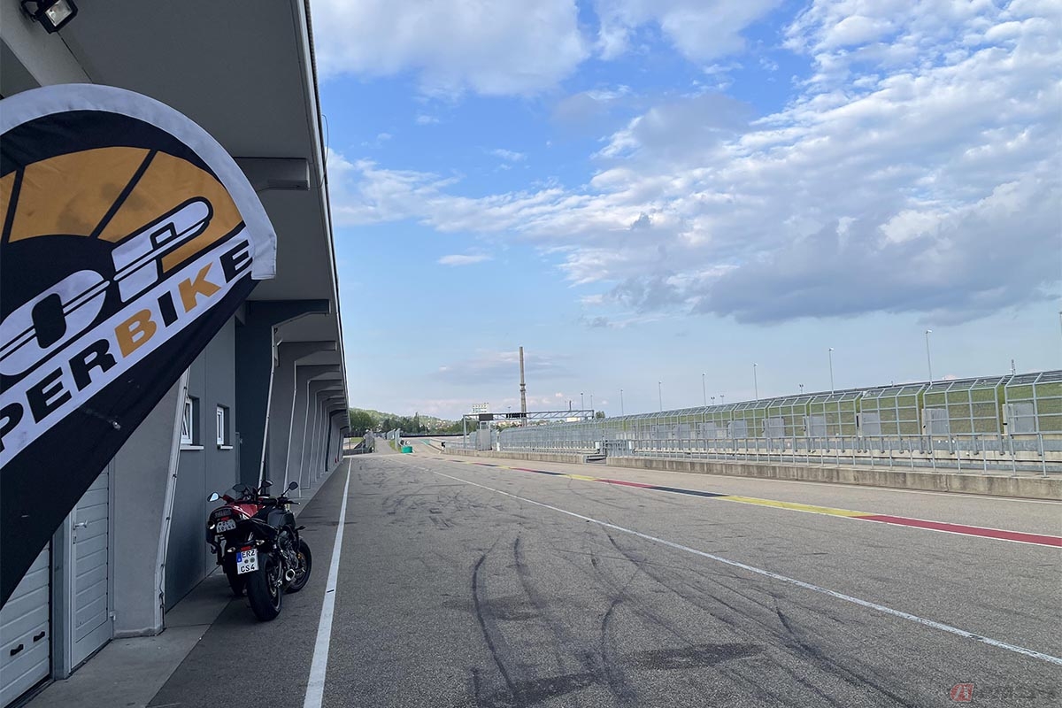 ザクセンリンクのピットロード