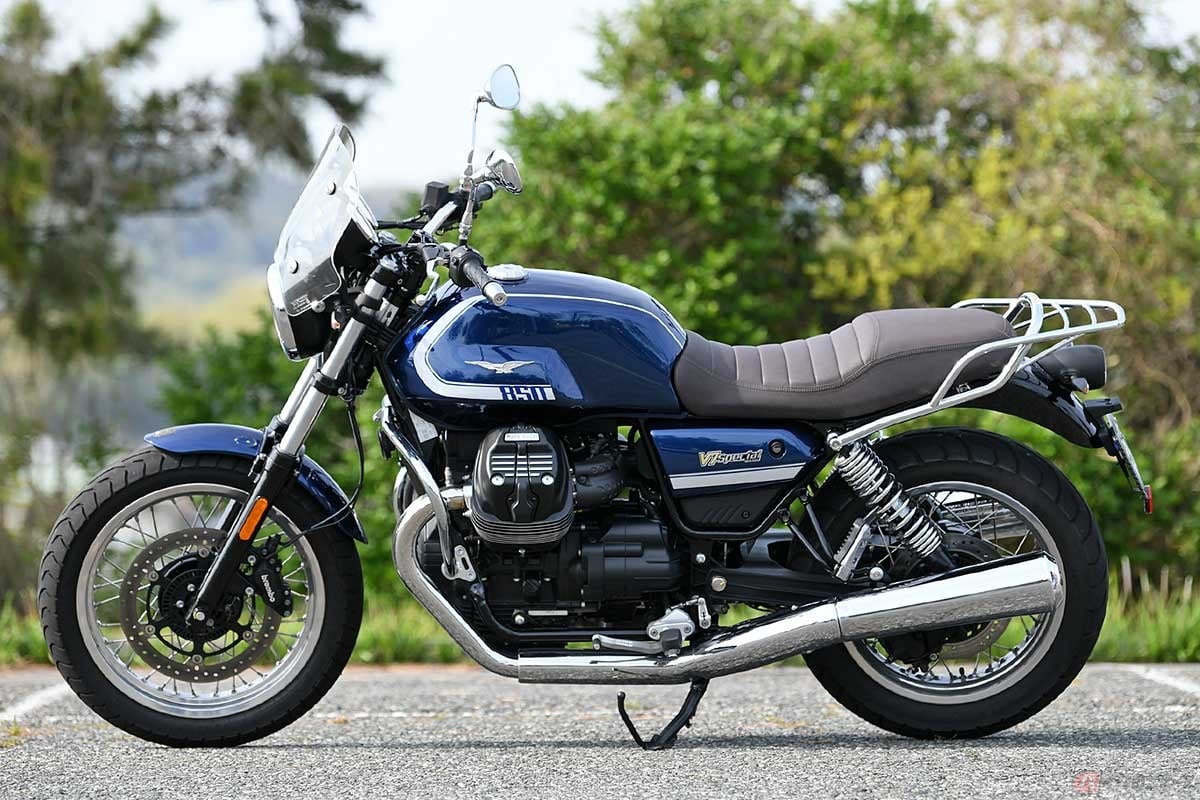 モトグッツィ「V7 Special」(2021年型) ※アクセサリー装着車両