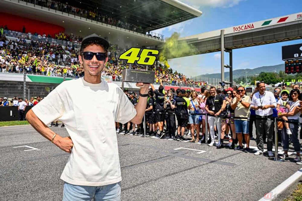 ヤマハがバレンティーノ・ロッシ選手とブランド・アンバサダー契約を