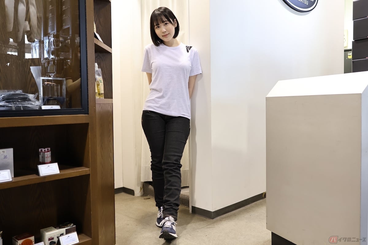 見た目は普通のデニムだけど高機能なエクスパンドコーデュラデニム