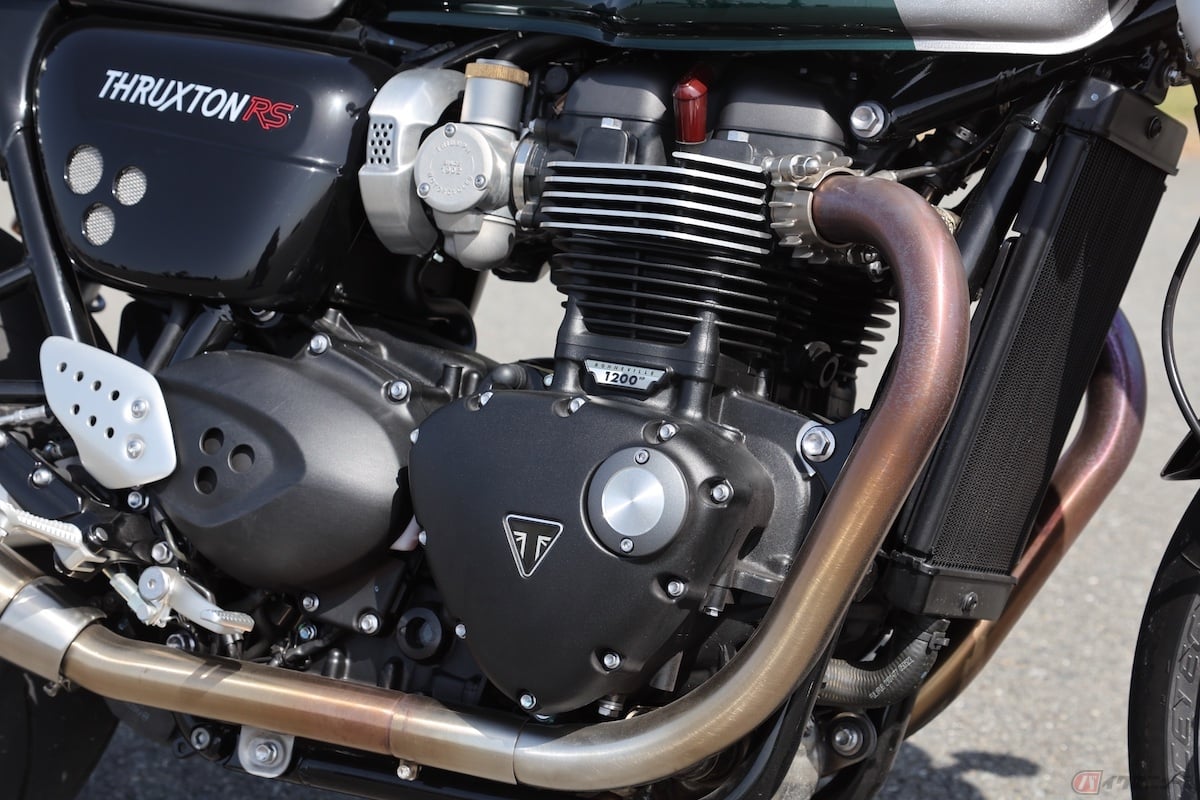 排気量1200ccの水冷並列2気筒エンジンを搭載