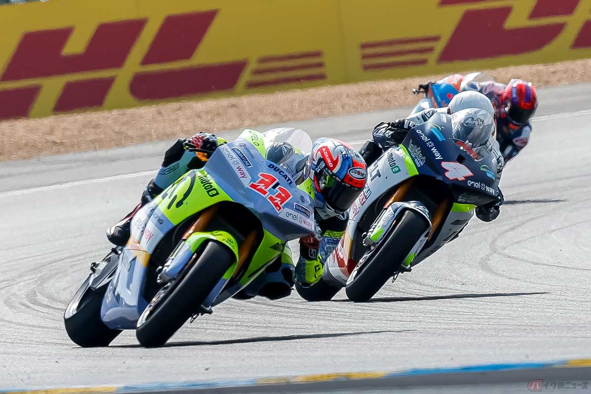 MotoE第1戦フランス大会。レース2で優勝したマッテオ・フェラーリ選手(#11)