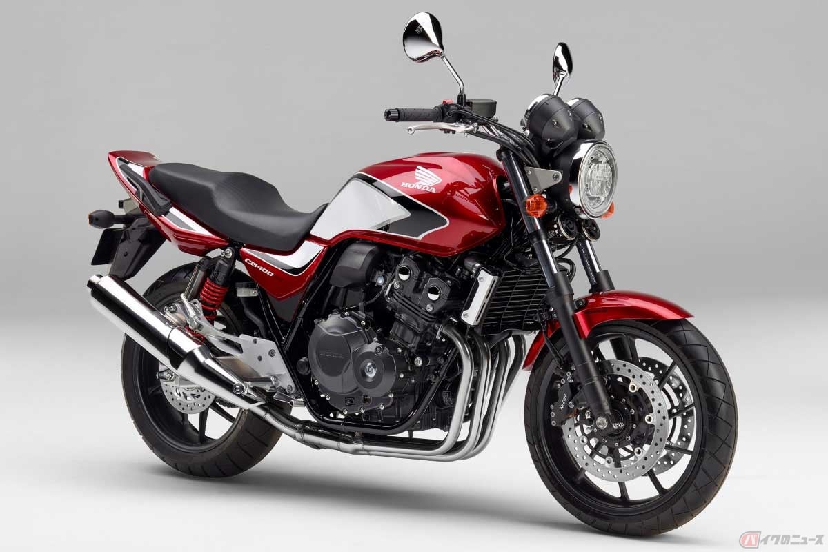 ホンダ「CB400スーパーフォア」は、回転域で2バルブと4バルブを切り替える「HYPER VTEC Revo」を装備する