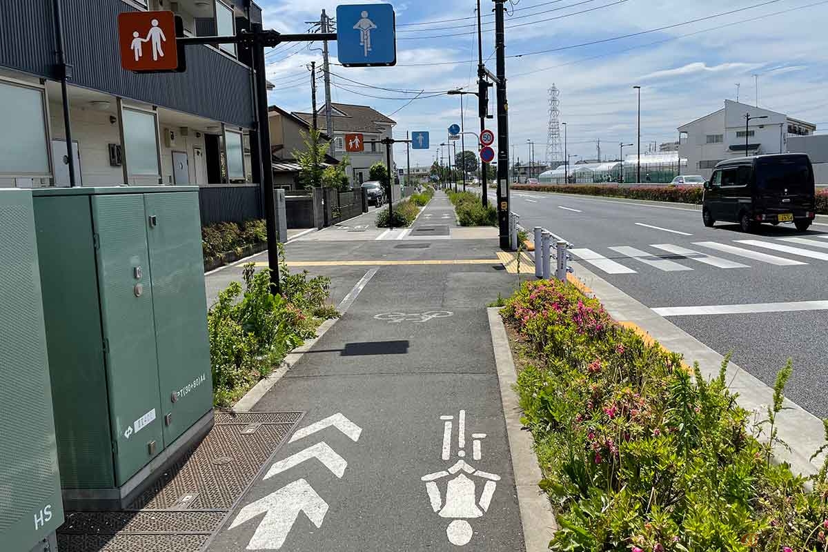 歩道も広く、自転車走行レーンも用意されて走りやすくなる
