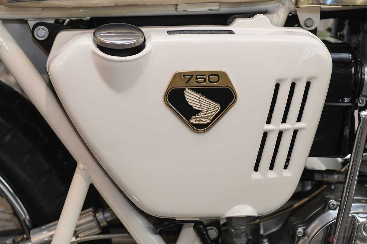 cb750 cb750k cb750four リアフェンダー 当時物 - オートバイパーツ