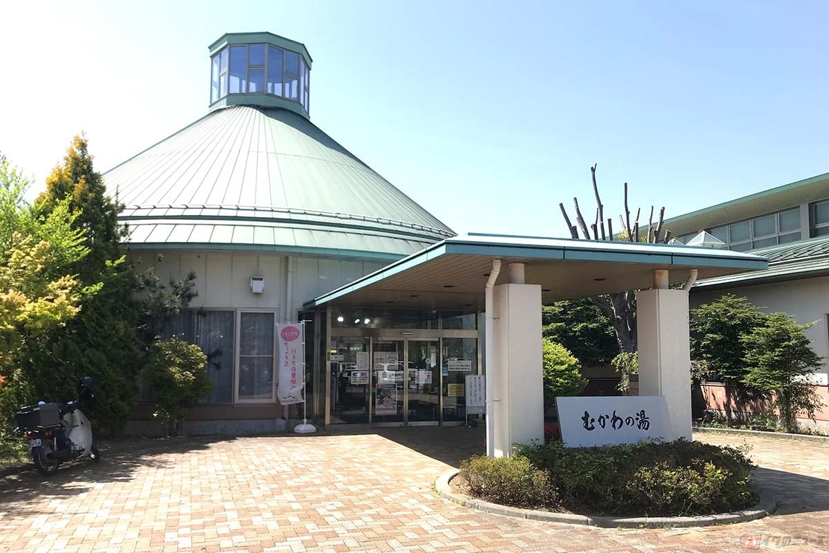 南アルプス釜無川温泉 むかわの湯。ツーリング途中の疲れを癒すのにも最適。