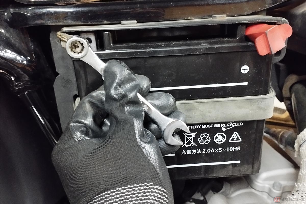 バッテリーは使わないから長持ちするという訳ではない