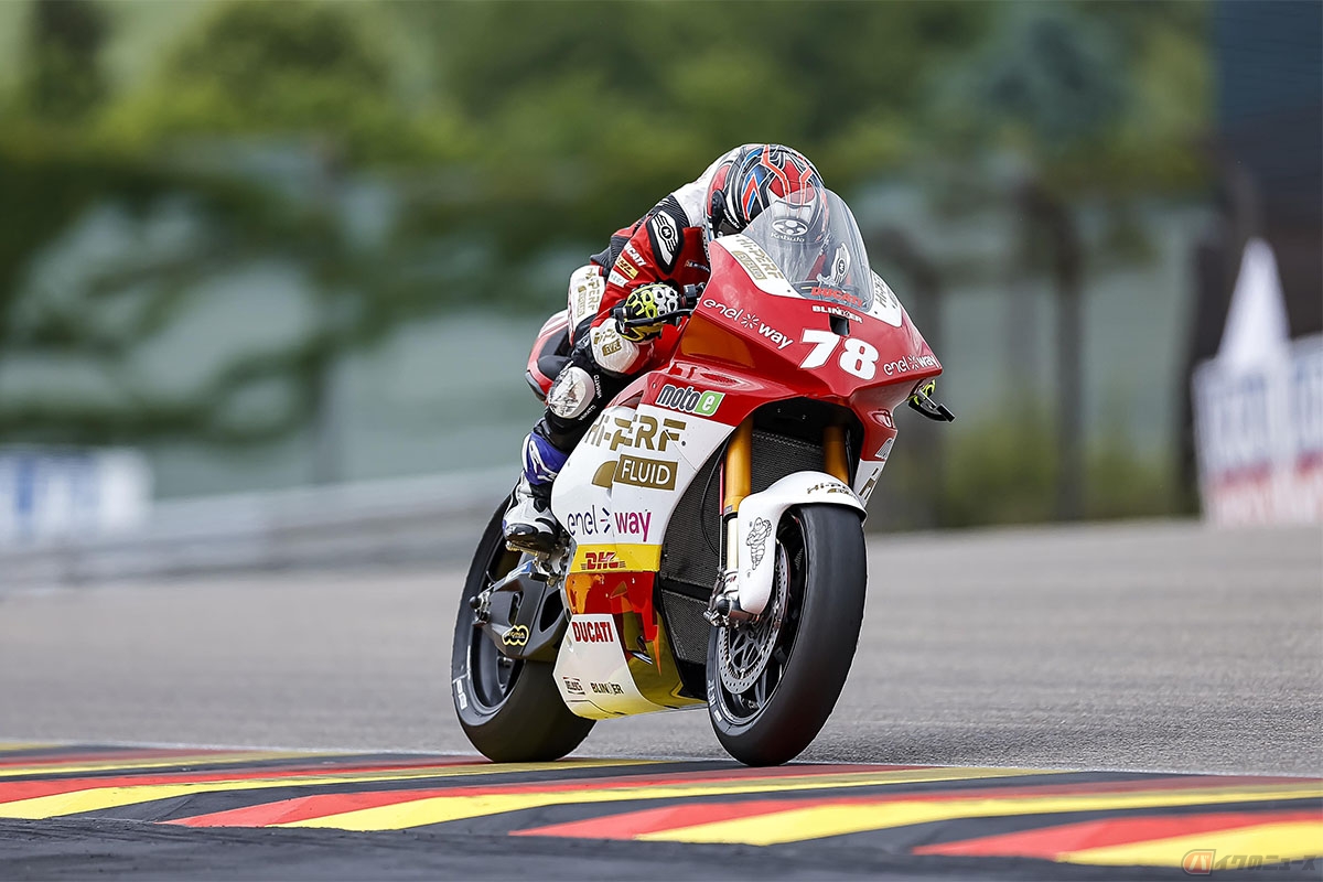 MotoE世界選手権第3戦ドイツラウンドでザクセンリンクを走る大久保光選手