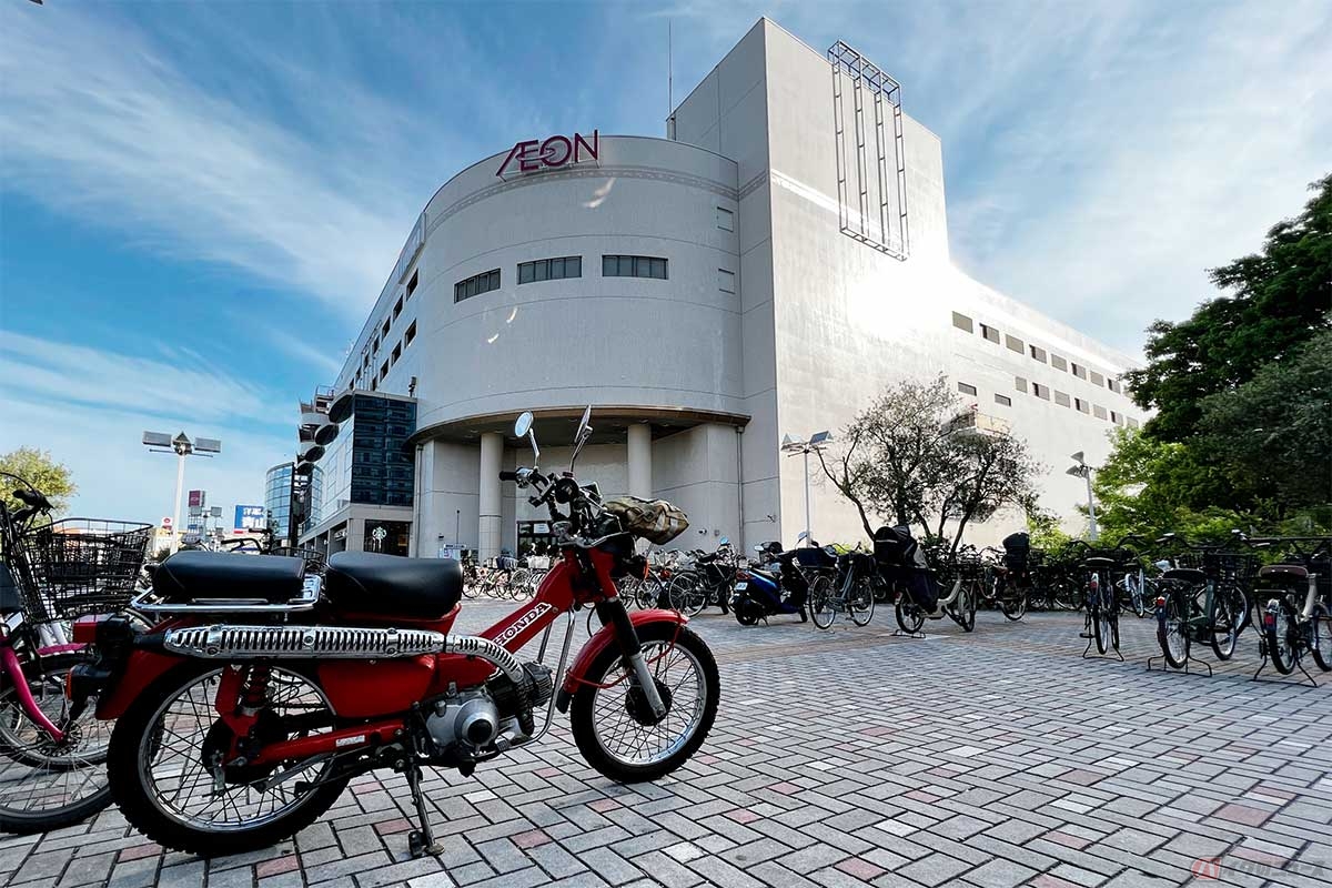 日本オリジナル、最も歴史のあるハンバーガーチェーンである「DOMDOM ドムドムハンバーガー」、今回訪ねたのはイオン金沢八景店