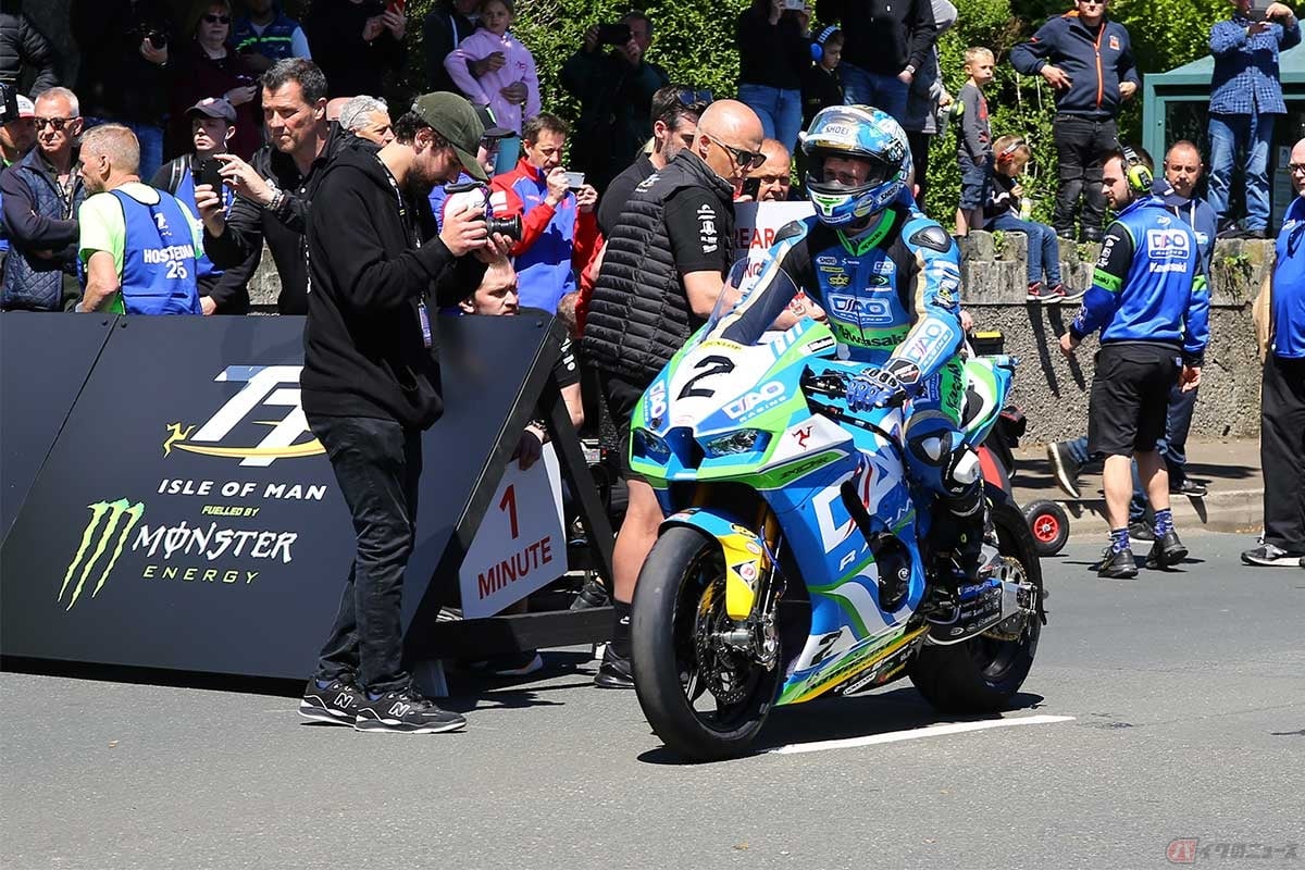 若手期待のディーン・ハリソン選手。スーパーバイククラスのカワサキ「Ninja ZX10-R」で参戦(写真/小林ゆき)