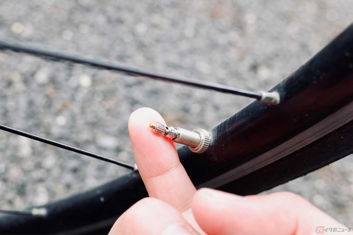 自転車のタイヤ 空気抜けてない チューブバルブは3種類 それぞれの特徴を解説 バイクのニュース 自転車のタイヤ 空気抜けてない チューブバルブは3種類 それぞれの特徴を解説 バイクのニュース