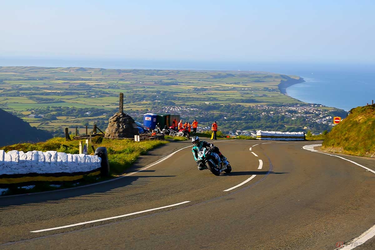 TTレース予選2日目、スーパーストッククラスでトップタイムを記録したマイケル・ダンロップ選手。見た目がぐっとスリムになり、勝利に向けてかなりのダイエットをしたのではないかと思われる（写真／小林ゆき）