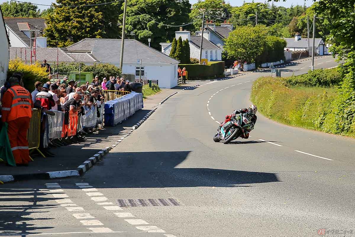 「スーパーバイク」クラスではマイケル・ダンロップ選手に後塵を喫したピーター・ヒックマン選手（写真／小林ゆき）