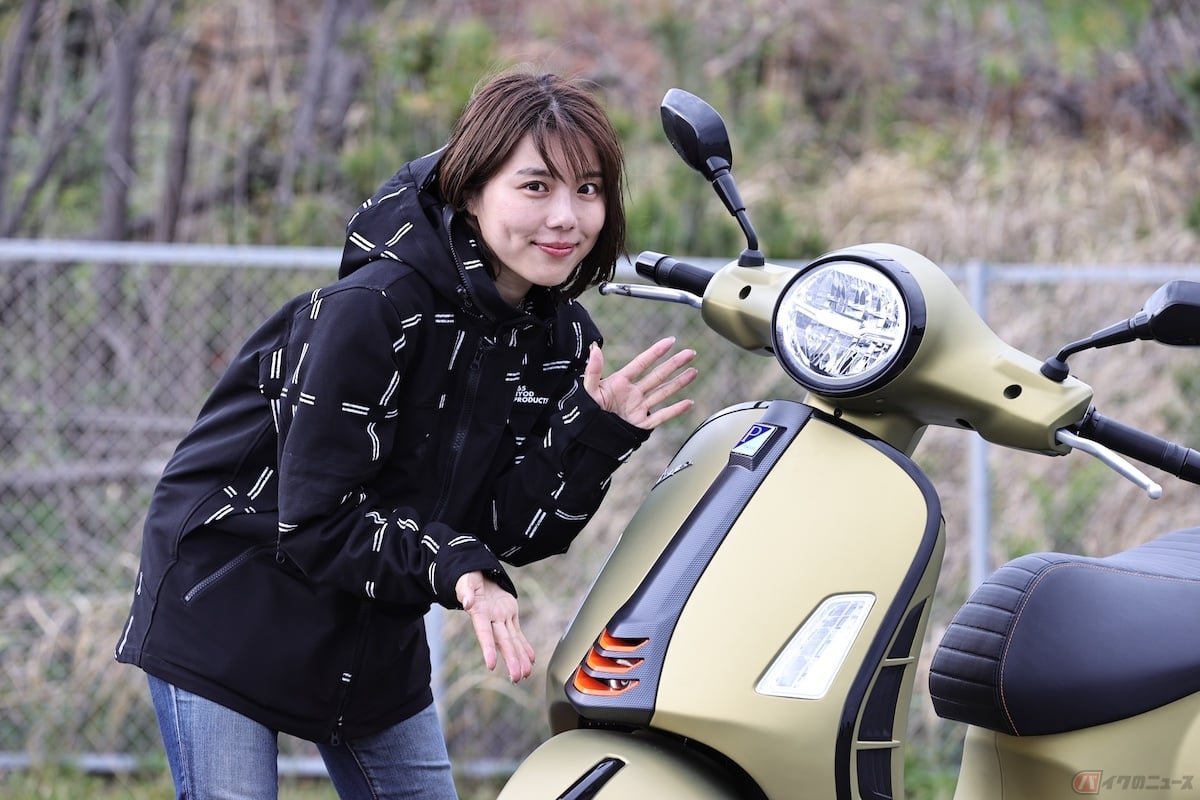 スチールモノコックボディは、プラスチックとは違った高級感を醸し出す