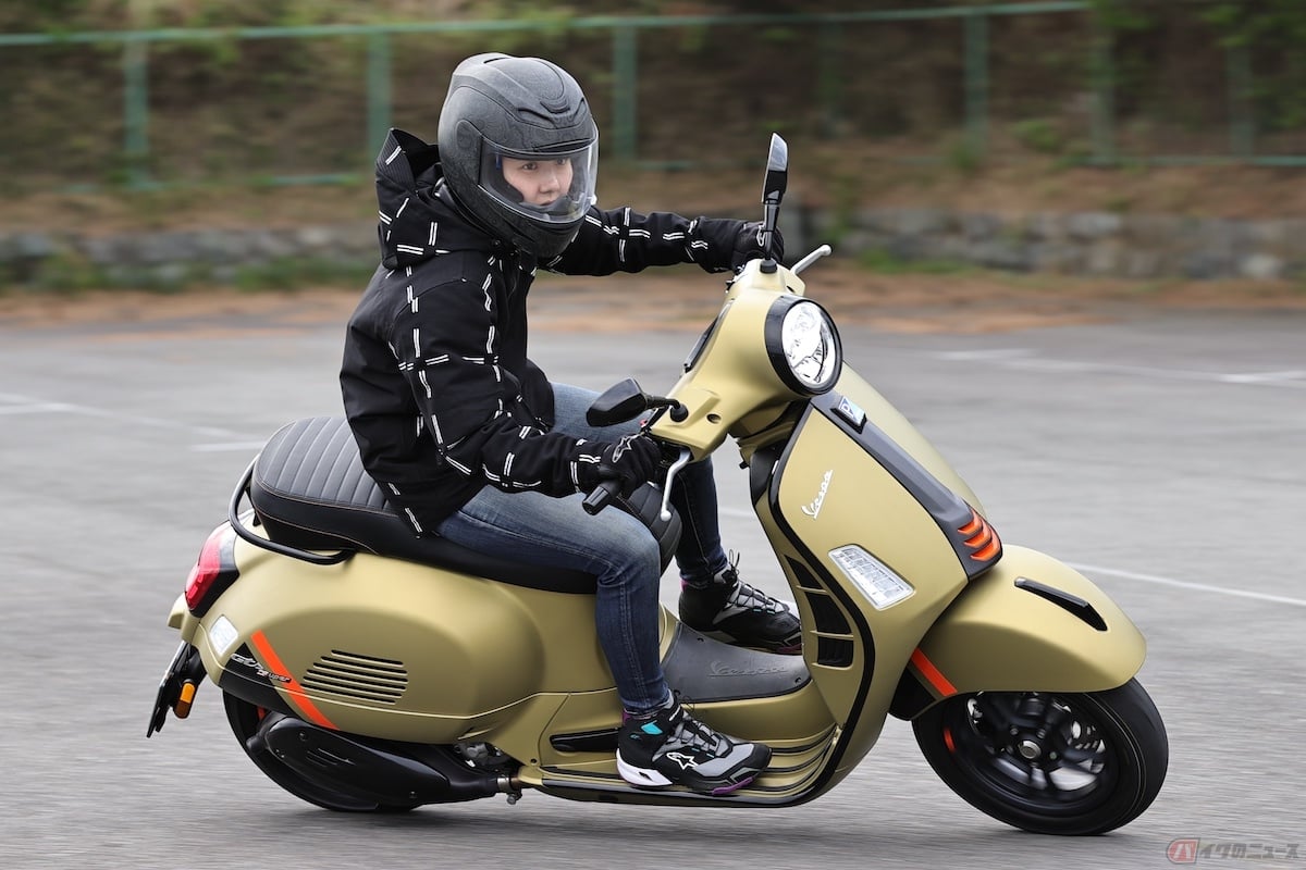 車体の重さを感じることなく、コーナーをコンパクトに曲がることができる