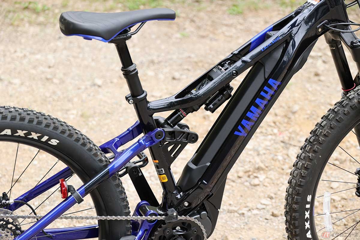 モーターサイクルで実績のあるダブルクレードルフレームにインスパイアされた次世代デザインの「YAMAHA Dual Twin Frame」