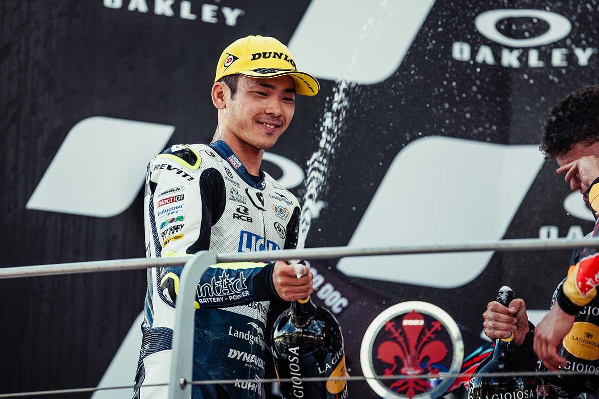 3位でゴールした佐々木選手。前戦フランスGPに続き表彰台を獲得。今季初優勝が待たれるところ