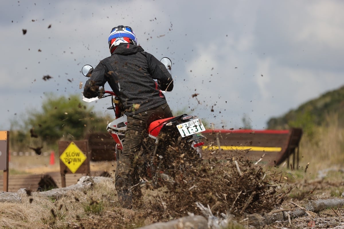 『XEF250 Trail』はダートでワンランク上の走りが楽しめる