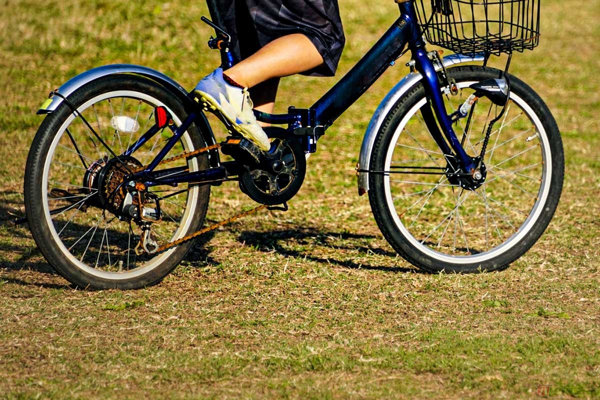 少しでも自転車のチェーンから異音が聞こえてきたら、必ず清掃と注油をセットで行ないましょう