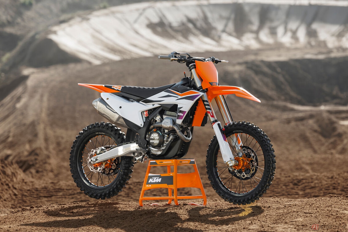 KTM「350 SX-F」(2024年型)※オプション装着車