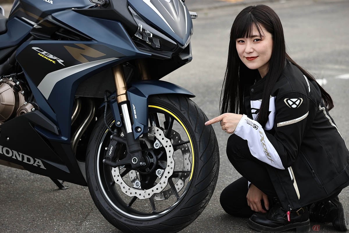 ほとんどのバイクに装備されている「フェンダー」