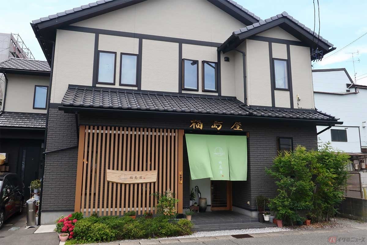 小名浜港近くの日本料理店「福島屋」。駐車場も広くツーリングでも気軽に立ち寄れる