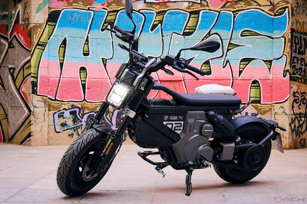 BMW Motorradの最新電動バイク「CE 02」