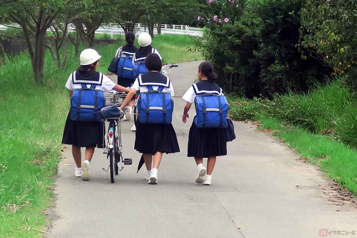 子供と一緒に自転車に乗れるのは、子供が小学校に入学する前まで