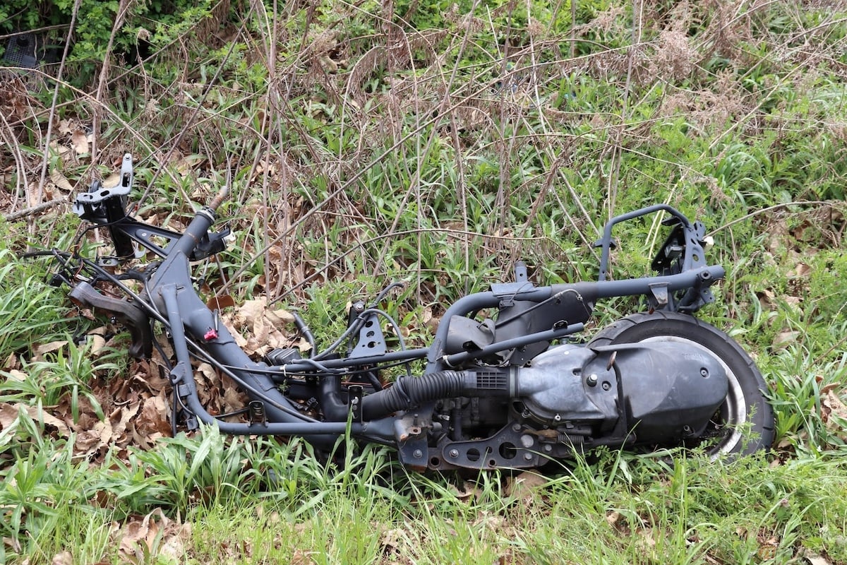 部品を取り不法投棄されるバイクも多々みられる