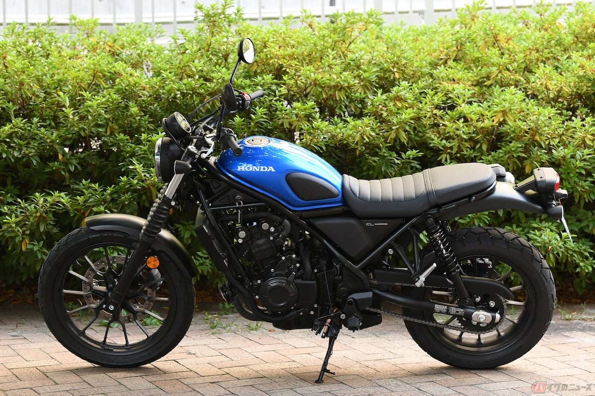 サスペンションストロークをフロント150mm、リヤ145mmと余裕を持たせている