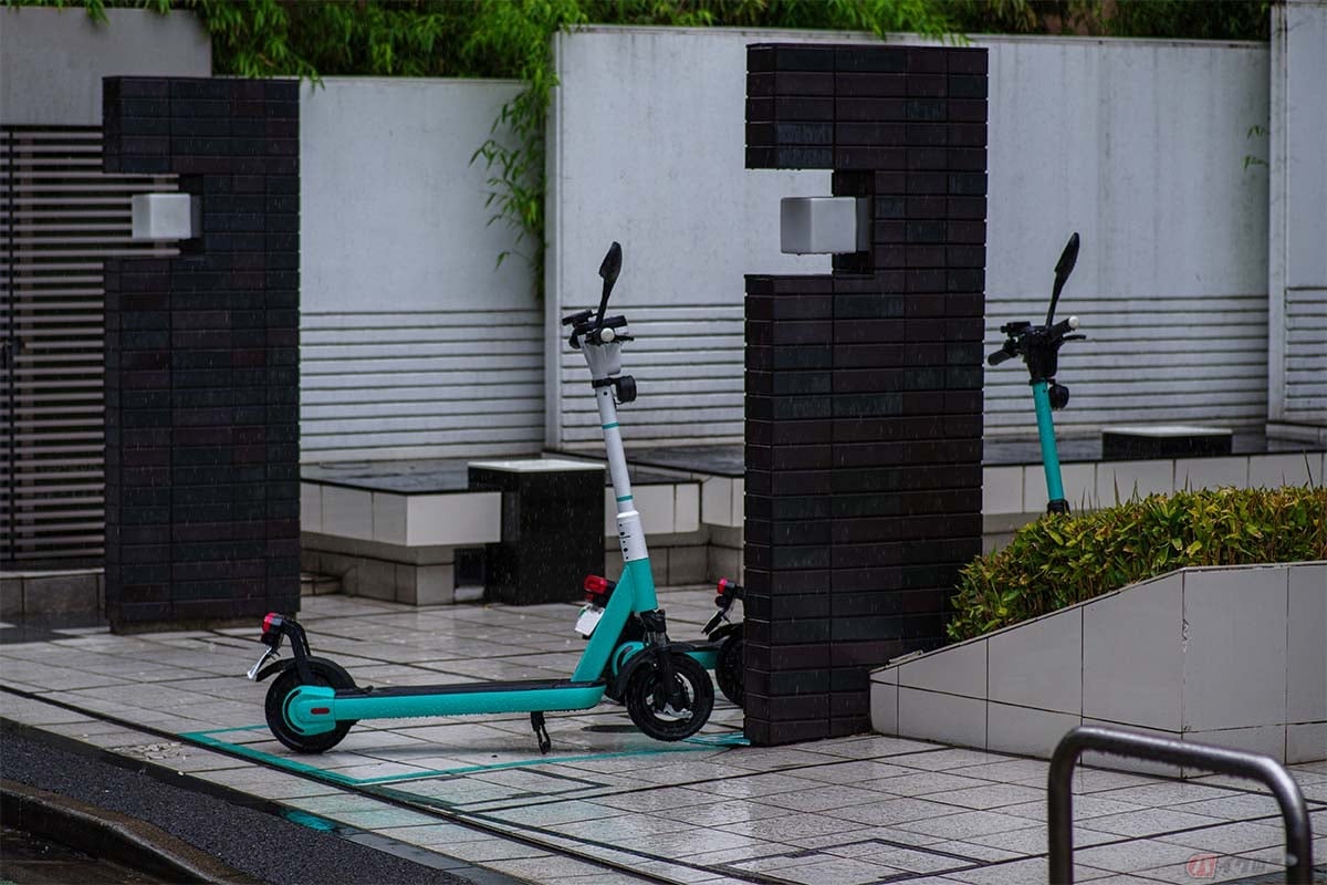 電動キックボードを駐車する場所は建物の管理者に確認するしか現状はない。