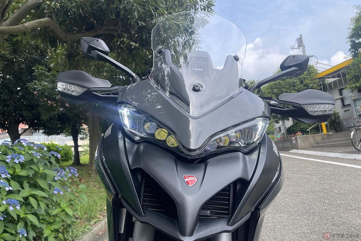 ドゥカティ「ムルティストラーダV2S」のフロントデザイン