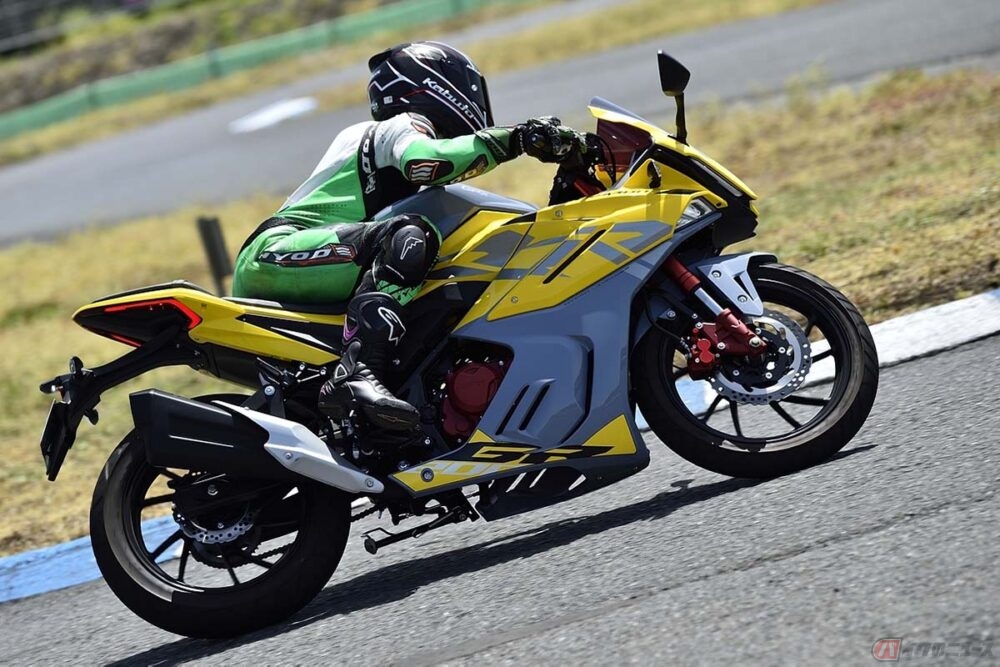 GPX「デーモンGR200R 4v」は50万円以内で楽しめる200㏄クラスの