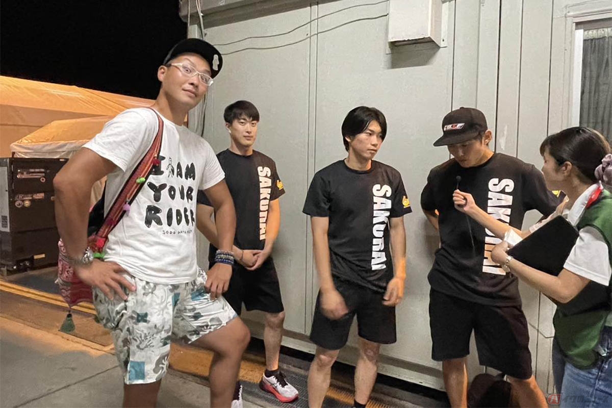 桜井ホンダメンバーと一緒にWEBサイトの取材を受けました
