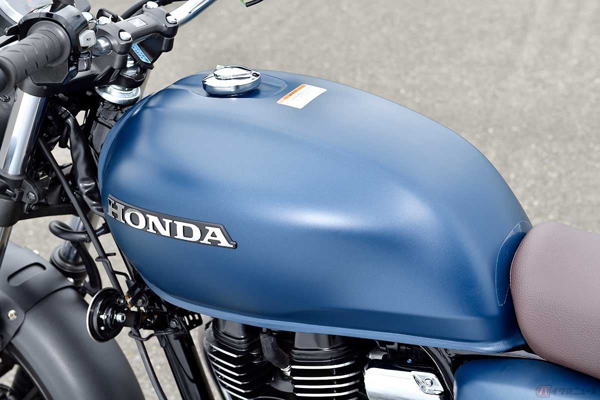 ホンダ「GB350」の燃料タンク容量は15L