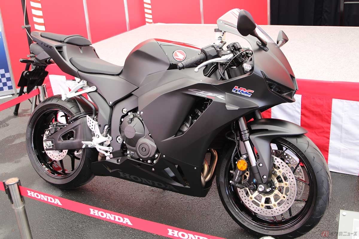 世界初公開されたホンダ「CBR600RR」新型モデル