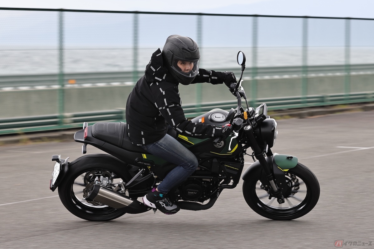 コーナリングもスイスイ気持ちよく曲がることができる