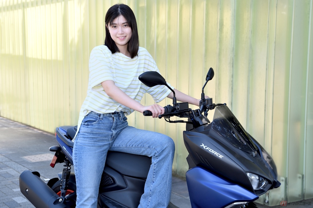 スポーティーで斬新なデザインが特徴の軽二輪スクーター「Xフォース」に試供します