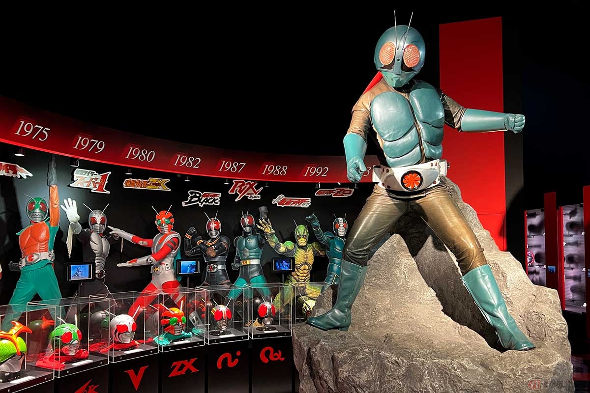 石巻市の「石ノ森萬画館」では、「仮面ライダー」や「人造人間キカイダー」など懐かしい展示に触れられる