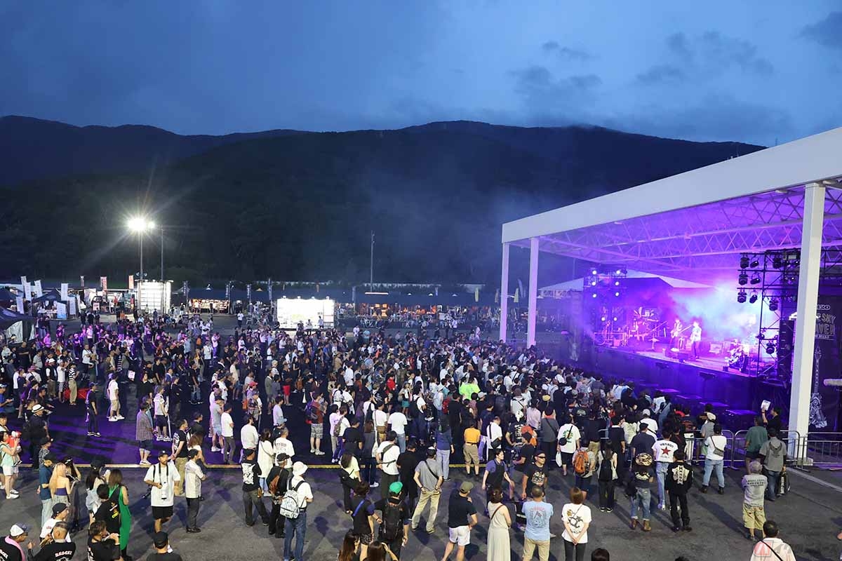 ハーレー主催の夏フェス「BLUE SKY HEAVEN 2023」の様子