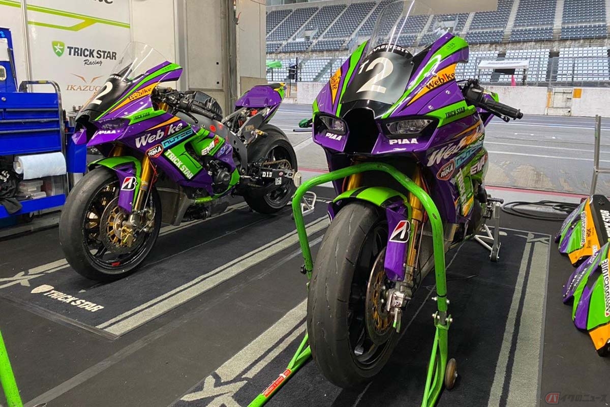 EVA 01 WEBIKE TRCKSTR KAWASAKIのピットの様子