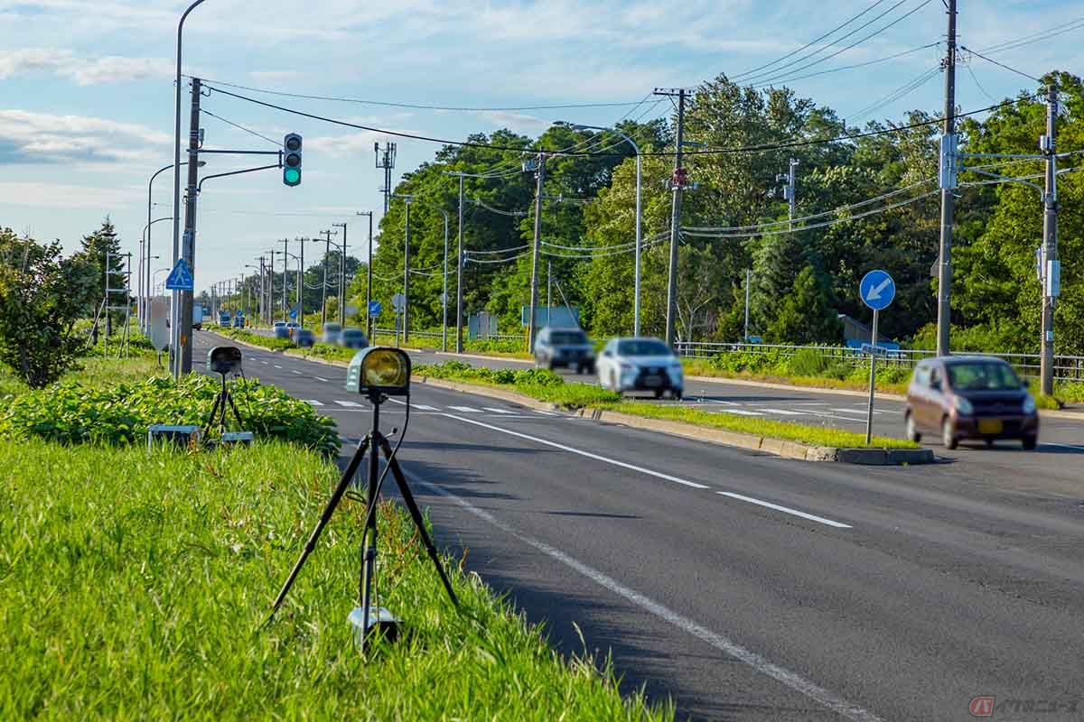 スピード違反を取り締まるオービス
